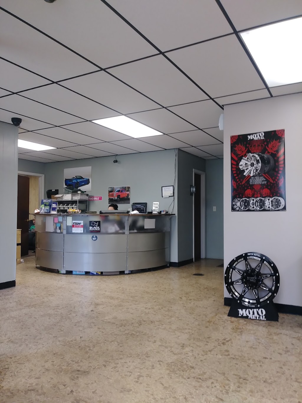 The Real Wheels | 2515 N 71st St, Tampa, FL 33619 | Phone: (813) 330-7105