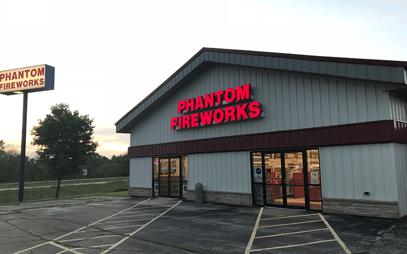 Phantom Fireworks of Allenton | 6711 County Rd W, Allenton, WI 53002, USA | Phone: (262) 629-1947