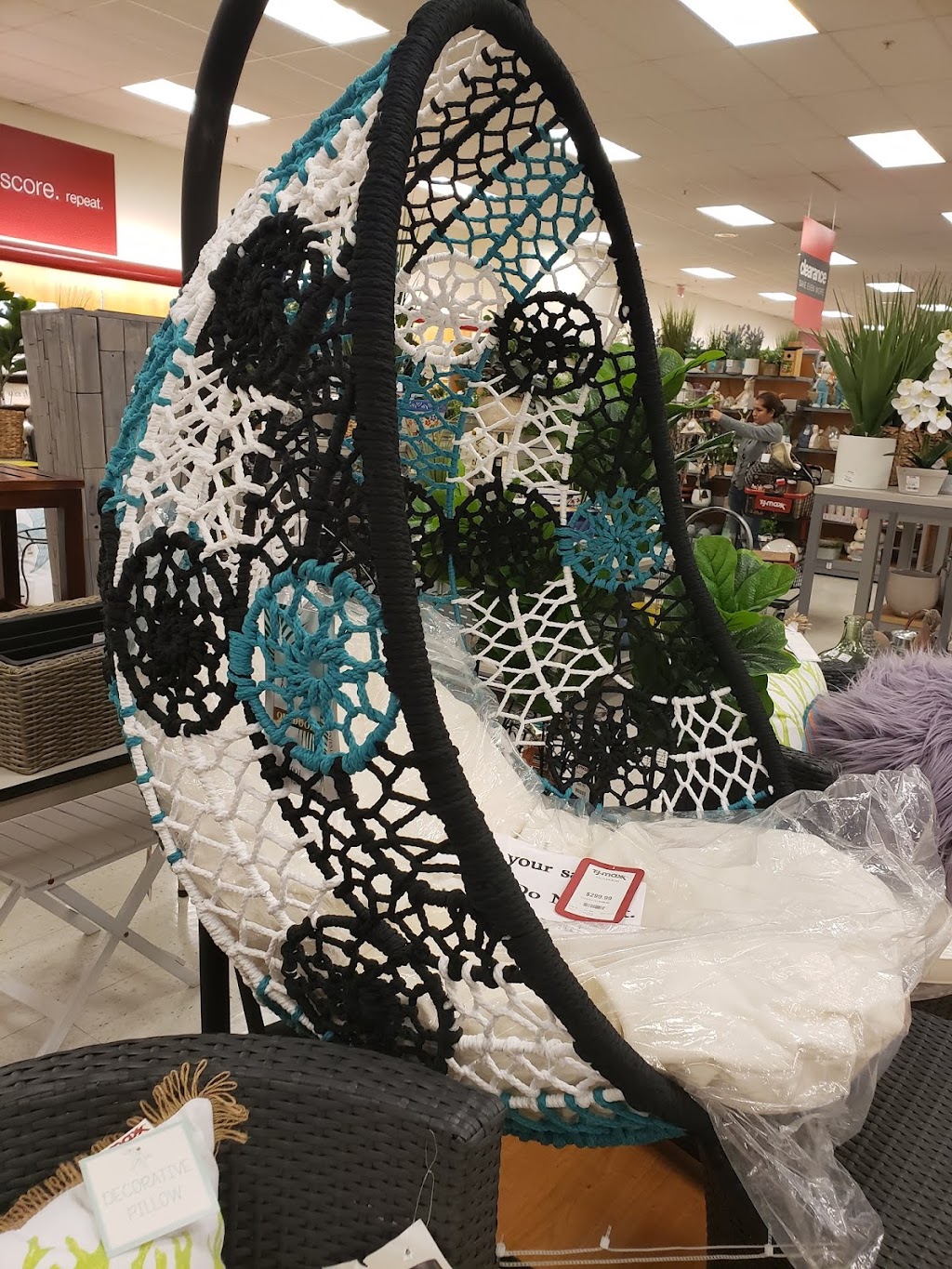 T.J. Maxx | 401 Vineyard Town Center, Morgan Hill, CA 95037, USA | Phone: (408) 782-1905