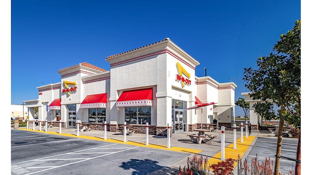 In-N-Out Burger | 16514 Golden Vly Pkwy, Lathrop, CA 95330, USA | Phone: (800) 786-1000