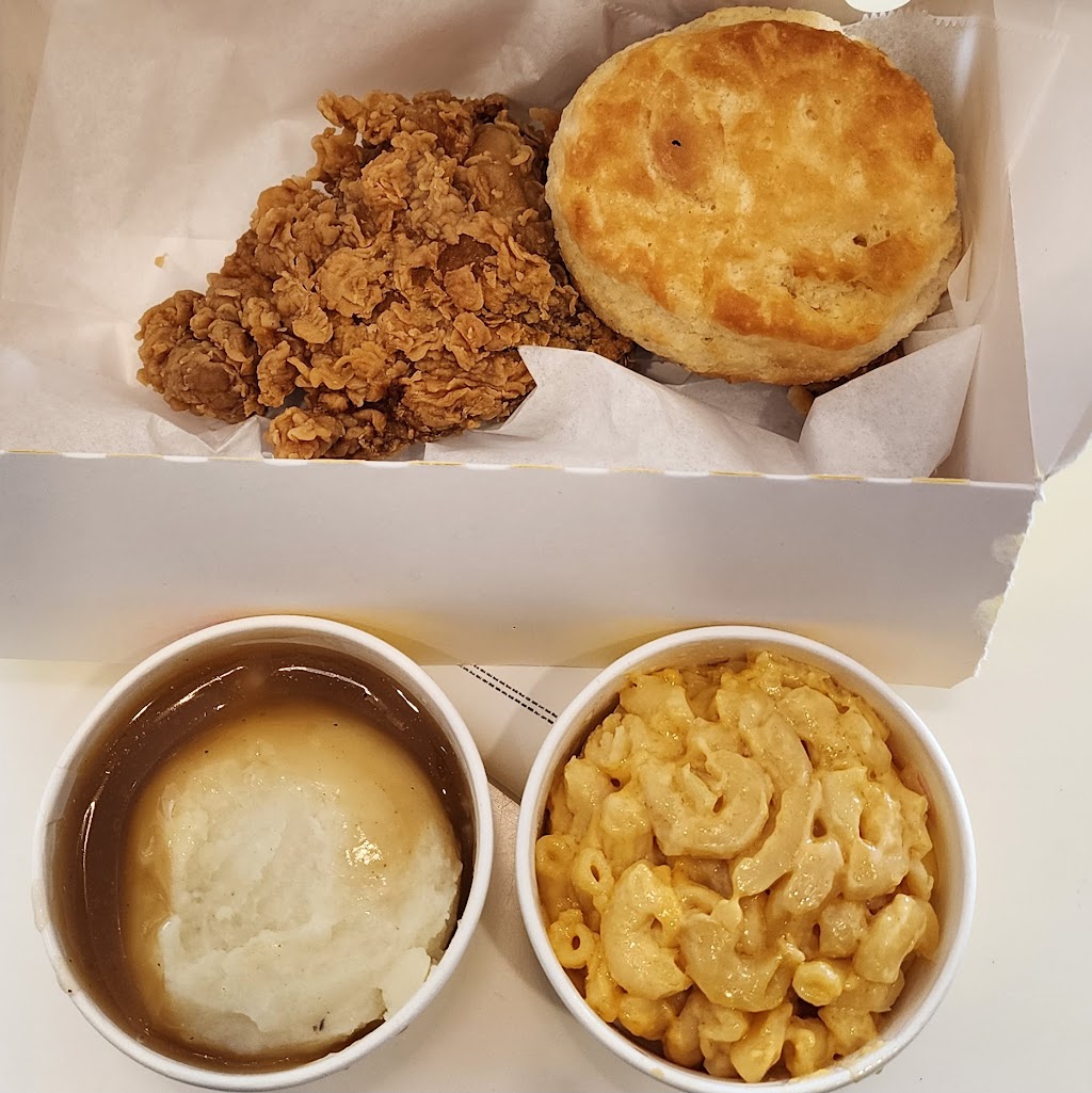 Bojangles | 5501 Josh Birmingham Pkwy Concourse D/E, Charlotte, NC 28208, USA | Phone: (980) 819-7423