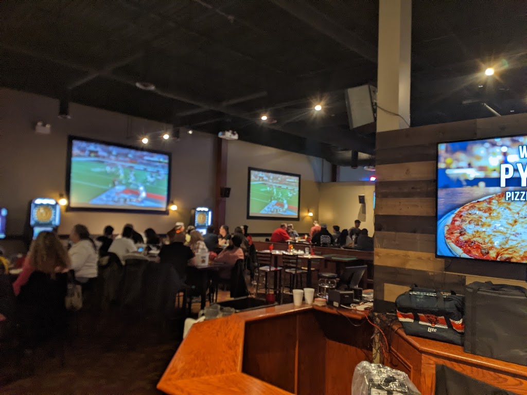 Pyramid Sports Bar & Pizzeria | 236 W Lake St, Addison, IL 60101, USA | Phone: (630) 458-0777