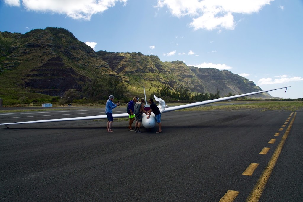 Dillingham Air Field (HDH) | 69-415 Farrington Hwy, Waialua, HI 96791, USA | Phone: (808) 656-1027