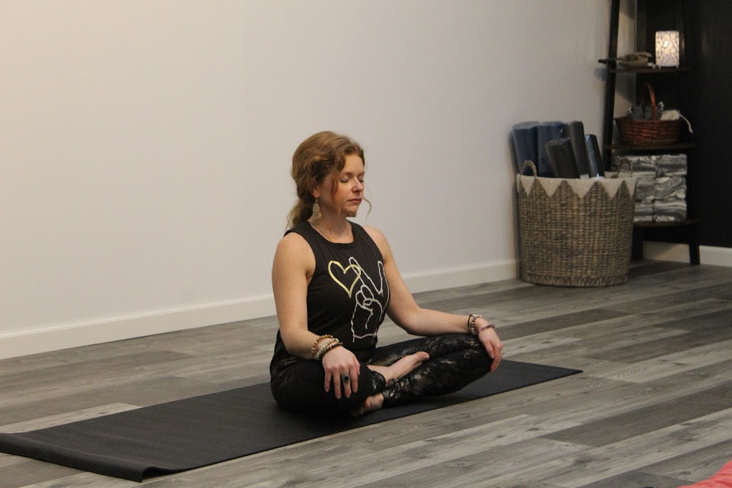 Alleyveda | Alley Entrance, 860 Main St #4, Baldwin, WI 54002, USA | Phone: (715) 760-2955