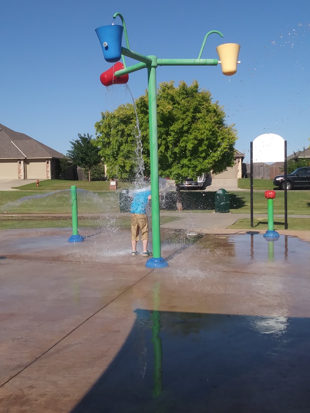 Apple Valley Park - Splash Pad | 4401 Melrose Dr, Moore, OK 73160, USA | Phone: (405) 793-5000