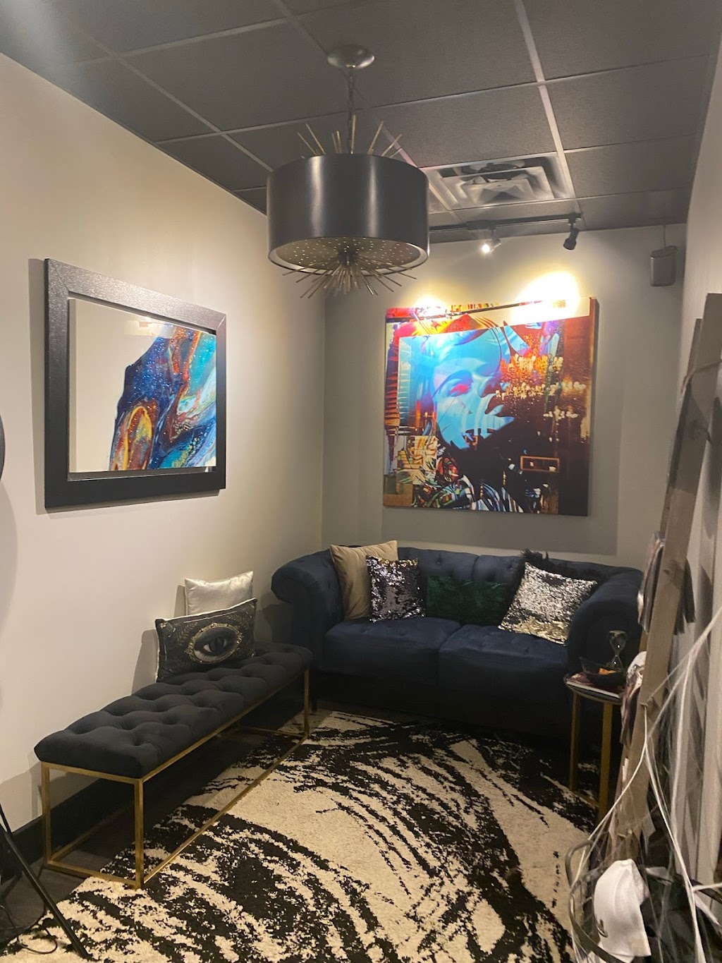 Bombshell Beauty Co | 2220 Lakeway Blvd #110, Austin, TX 78734, USA | Phone: (512) 619-4373