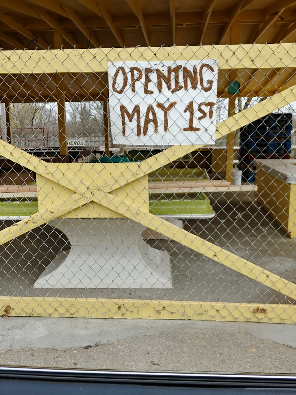 Coleman's Farm Market, 910 Ridge Rd, Ypsilanti Charter Twp, MI 48198