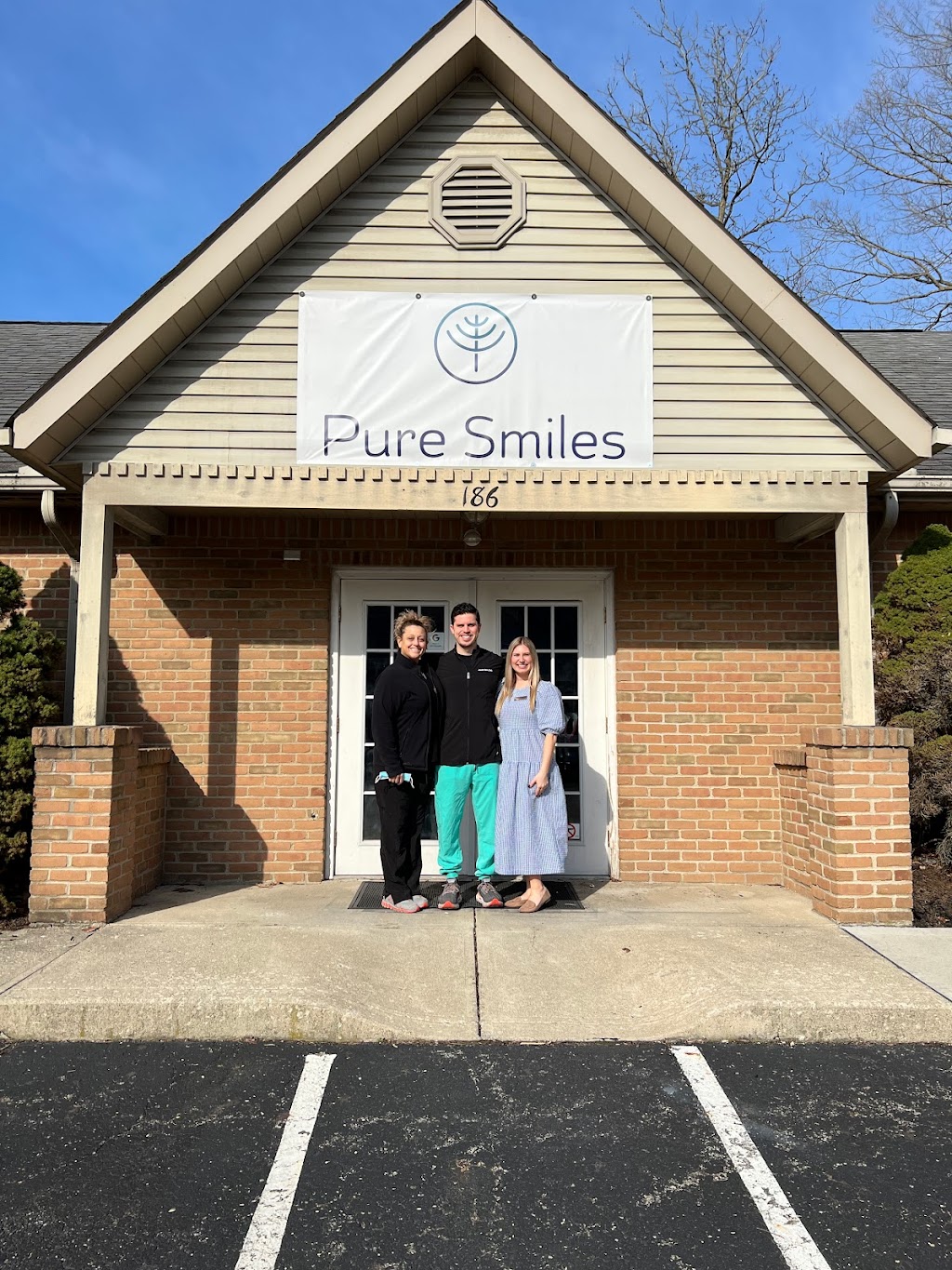 Pure Smiles - Pataskala | 186 E Broad St, Pataskala, OH 43062, USA | Phone: (740) 716-7971