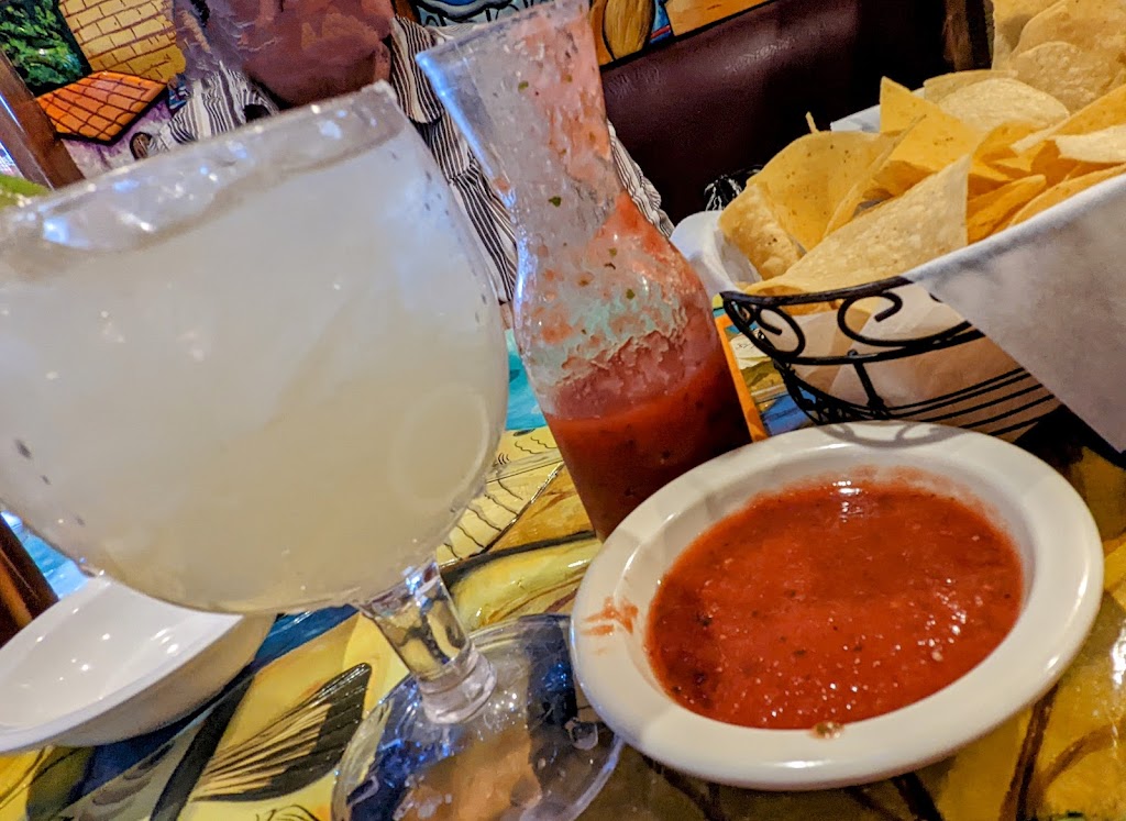 Cancun Mexican Restaurant and Cantina | 11997 Chase Plaza Dr, Cincinnati, OH 45240, USA | Phone: (513) 674-0012