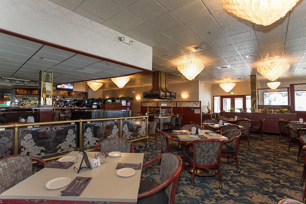 Shilo Inns Portland Airport | Parking lot, 11707 NE Airport Way #1075, Portland, OR 97220 | Phone: (503) 252-7500