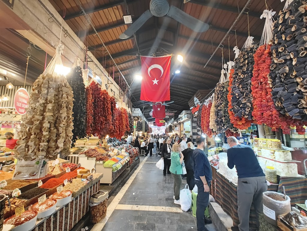 Coppersmith Bazaar | Boyacı, Eskici Çarşısı Sk., 27400 Şahinbey/Gaziantep, Türkiye | Phone: 0536 554 72 64
