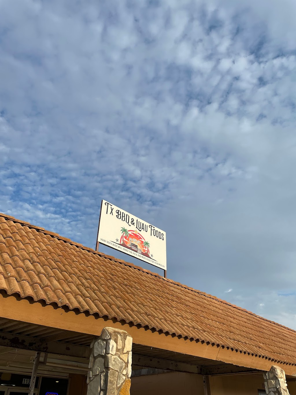 TX BBQ and Luau Foods | 111 S Old Betsy Rd, Keene, TX 76059, USA | Phone: (817) 526-5268