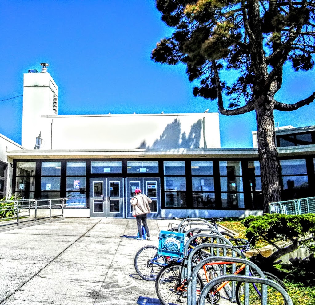 Lakeshore Alternative Elem | 220 Middlefield Dr, San Francisco, CA 94132, USA | Phone: (415) 759-2825