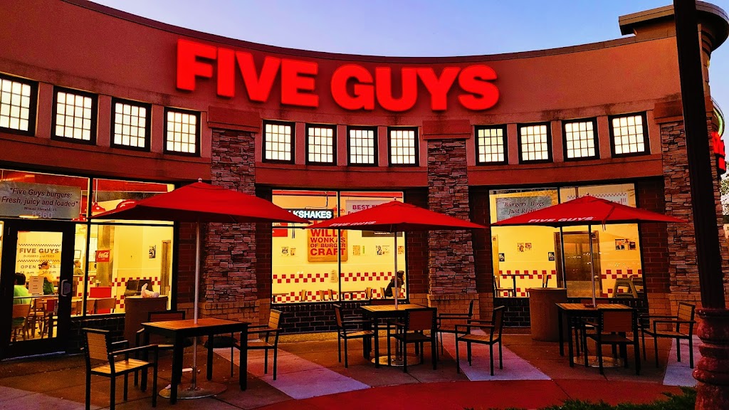 Five Guys | 8360 3rd St N, Oakdale, MN 55042, USA | Phone: (612) 284-6522