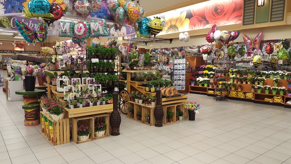 TOPS Friendly Markets | D and L Plaza Shopping Center, 5175 Broadway, Depew, NY 14043, USA | Phone: (716) 515-3440
