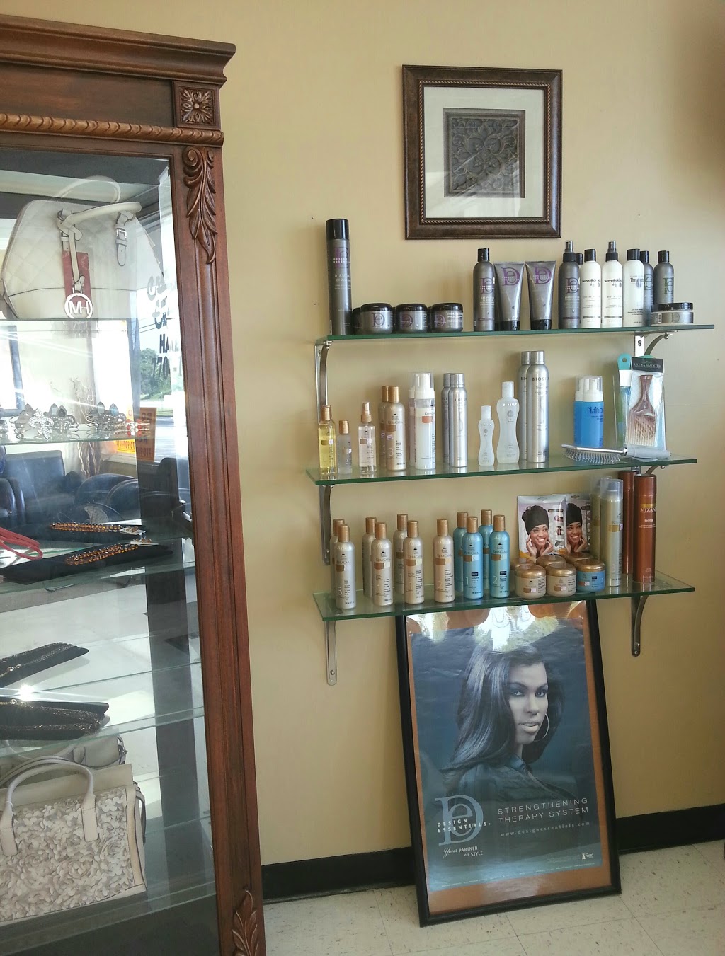 Creative Expressions Hair Salon | 1813 Hwy 138 SW, Riverdale, GA 30296, USA | Phone: (770) 907-1114