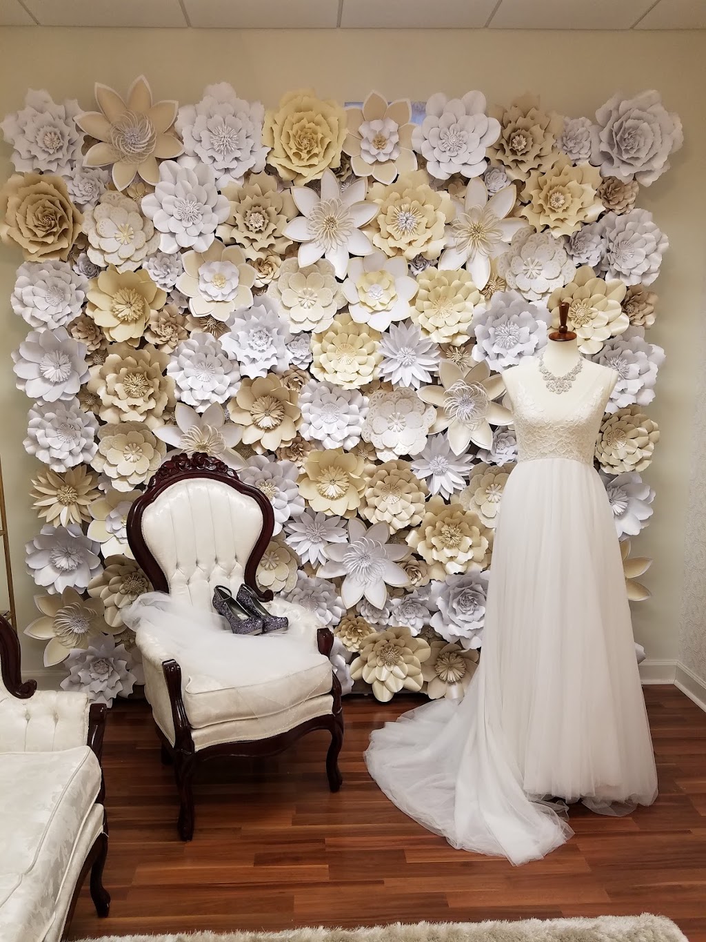 McEllis Brides Design Studio | Inside of Evas House Events Linen & Decor, 3322 W Mercury Blvd C, Hampton, VA 23666, USA | Phone: (757) 204-5542