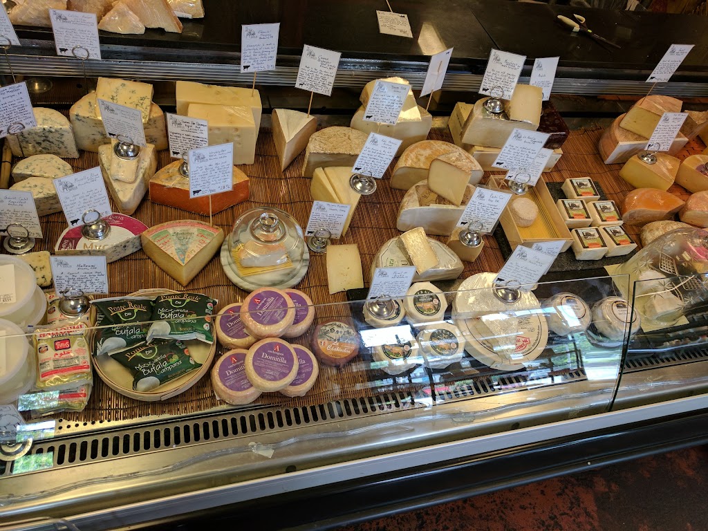 The Cheese Traveler | 540 Delaware Ave, Albany, NY 12209, USA | Phone: (518) 443-0440