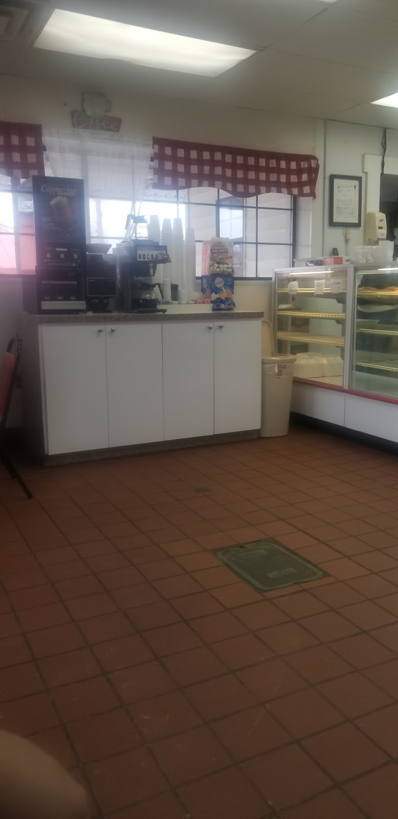 Donut Palace | 403 S Green Ave, Purcell, OK 73080 | Phone: (405) 527-5746
