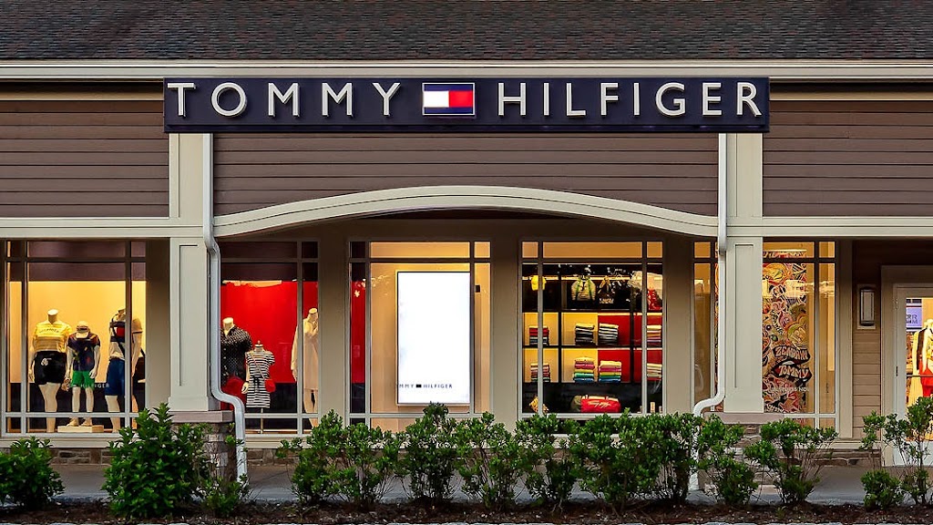 Tommy Hilfiger | 3000 Grapevine Mills Pkwy Suite 200, Grapevine, TX 76051, USA | Phone: (972) 874-0172