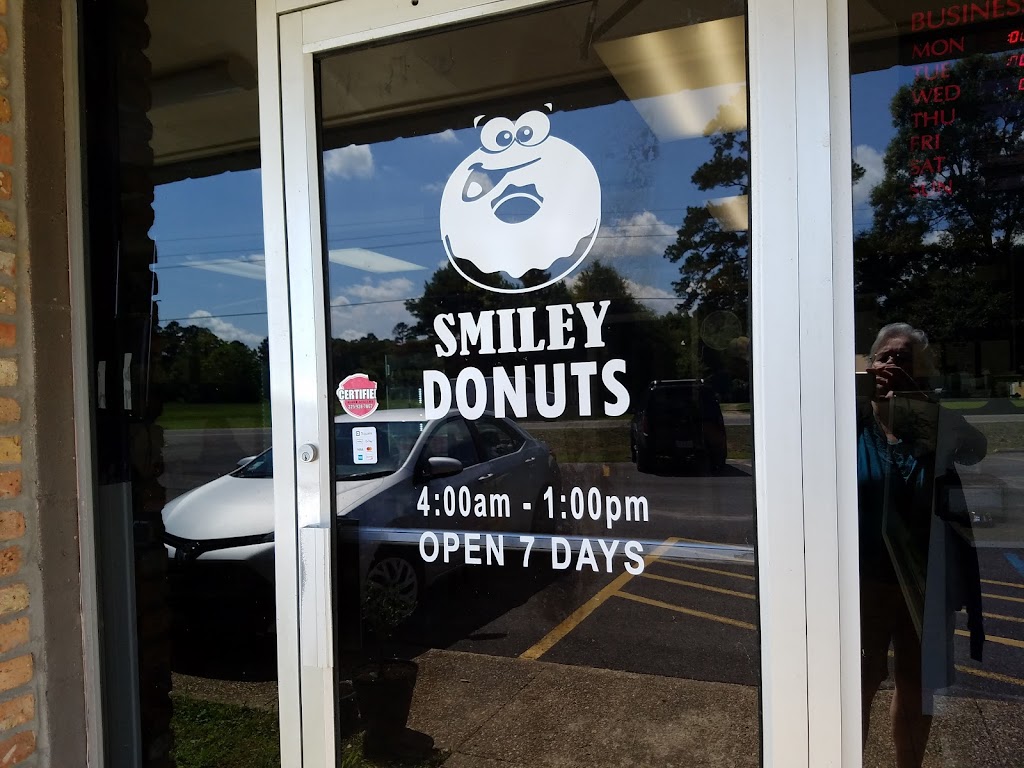 Smiley Donuts | 16255 LA-16, French Settlement, LA 70733, USA | Phone: (225) 698-2900