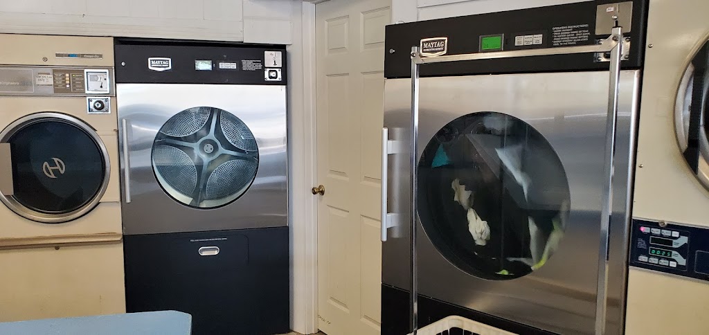 Rainbow Laundry - Laundromats, Washing Service in Toledo, OH | 5825 Jackman Rd, Toledo, OH 43613, USA | Phone: (419) 474-5373