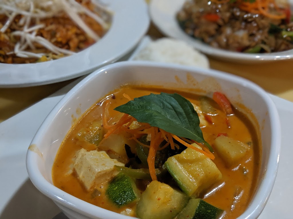 Tom Yum Thai | 3313 Belt Line Rd, Garland, TX 75044, USA | Phone: (214) 703-0391