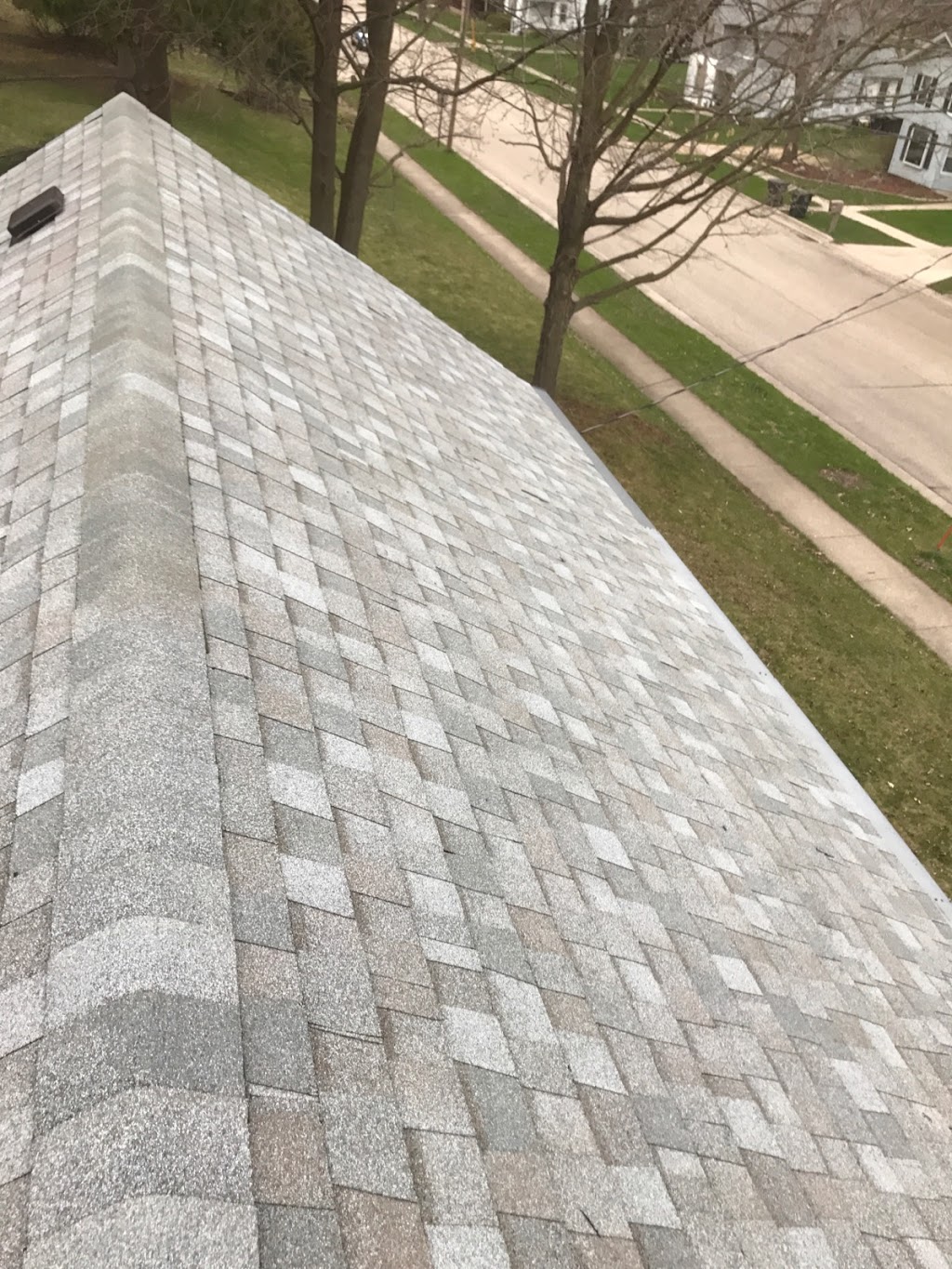 Todd Thiele Roofing & Construction | 2134 US-14, Janesville, WI 53545, USA | Phone: (608) 563-5969