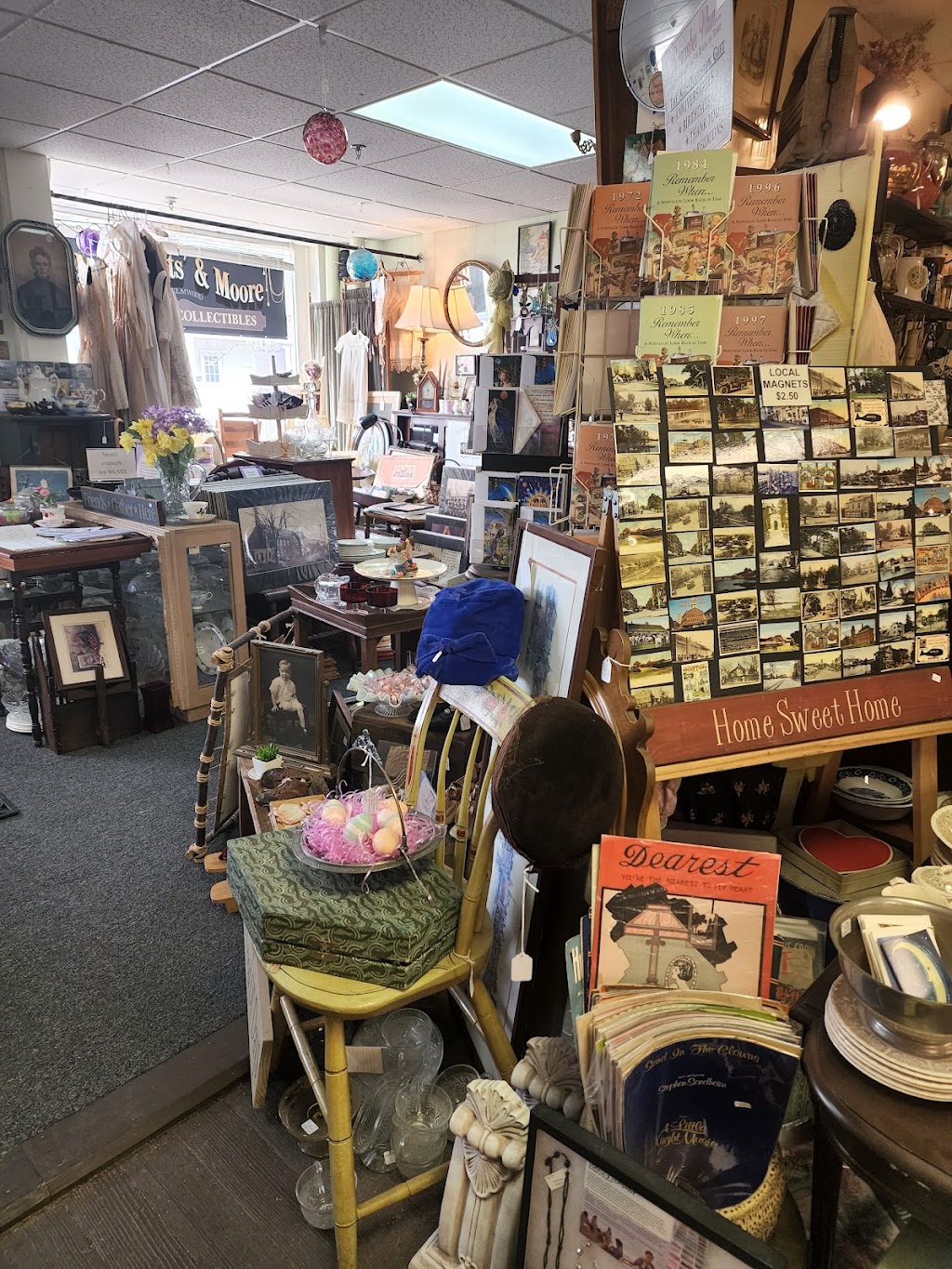 Mrs. Swifts & Moore Antiques and Collectibles | 16 W Union St, East Bridgewater, MA 02333, USA | Phone: (617) 943-5796