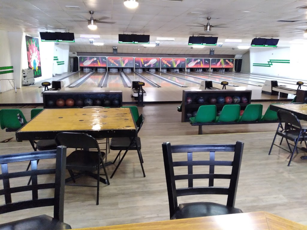 Eagle Lanes | 507 N Bryant St, Pleasanton, TX 78064, USA | Phone: (830) 569-5656