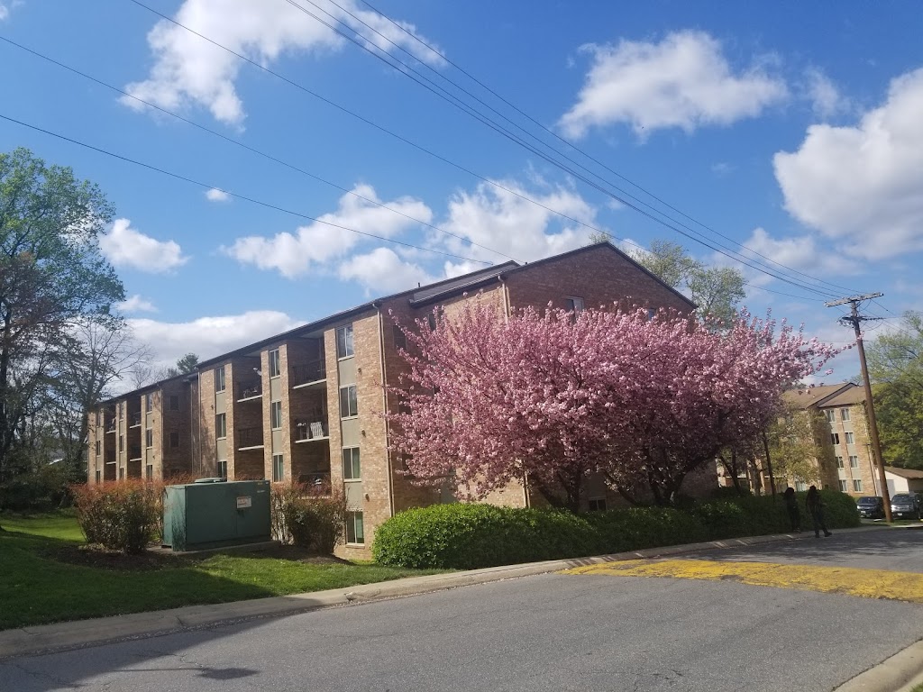 Montgomery White Oak Apartments | 11550 Stewart Ln #109, Silver Spring, MD 20904, USA | Phone: (866) 515-6587