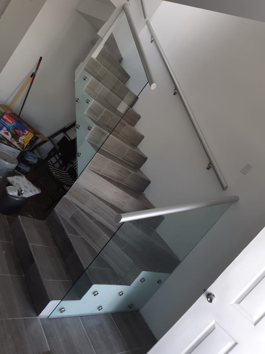 Vidriera el túnel | Paseo playas de tijuana 3693 sección, P.º Playas de Tijuana, Playas, Costa Azul, 22506 Tijuana, B.C., Mexico | Phone: 664 429 4667