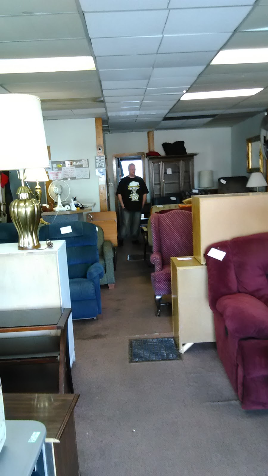 Bolins Odds & Ends Used Furniture | 4303 Hanna St, Fort Wayne, IN 46806, USA | Phone: (260) 745-7311