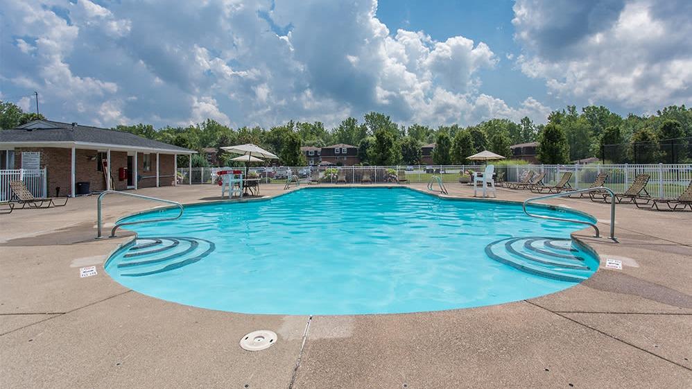 Woodland Ridge Apartments | 3420 Joann Ln, Woodridge, IL 60517, USA | Phone: (630) 910-9500