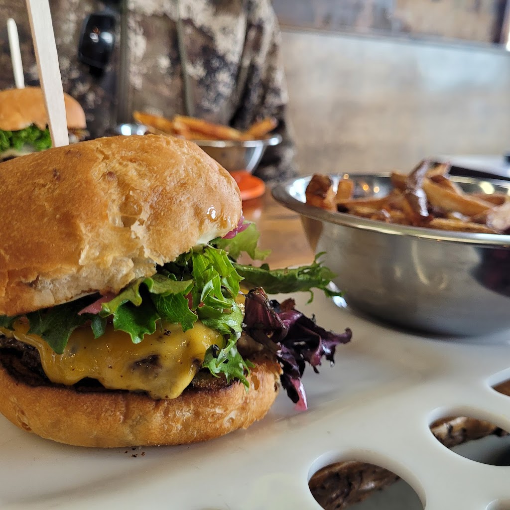 Boise Fry Company | 3083 S Bown Way, Boise, ID 83706, USA | Phone: (208) 965-1551