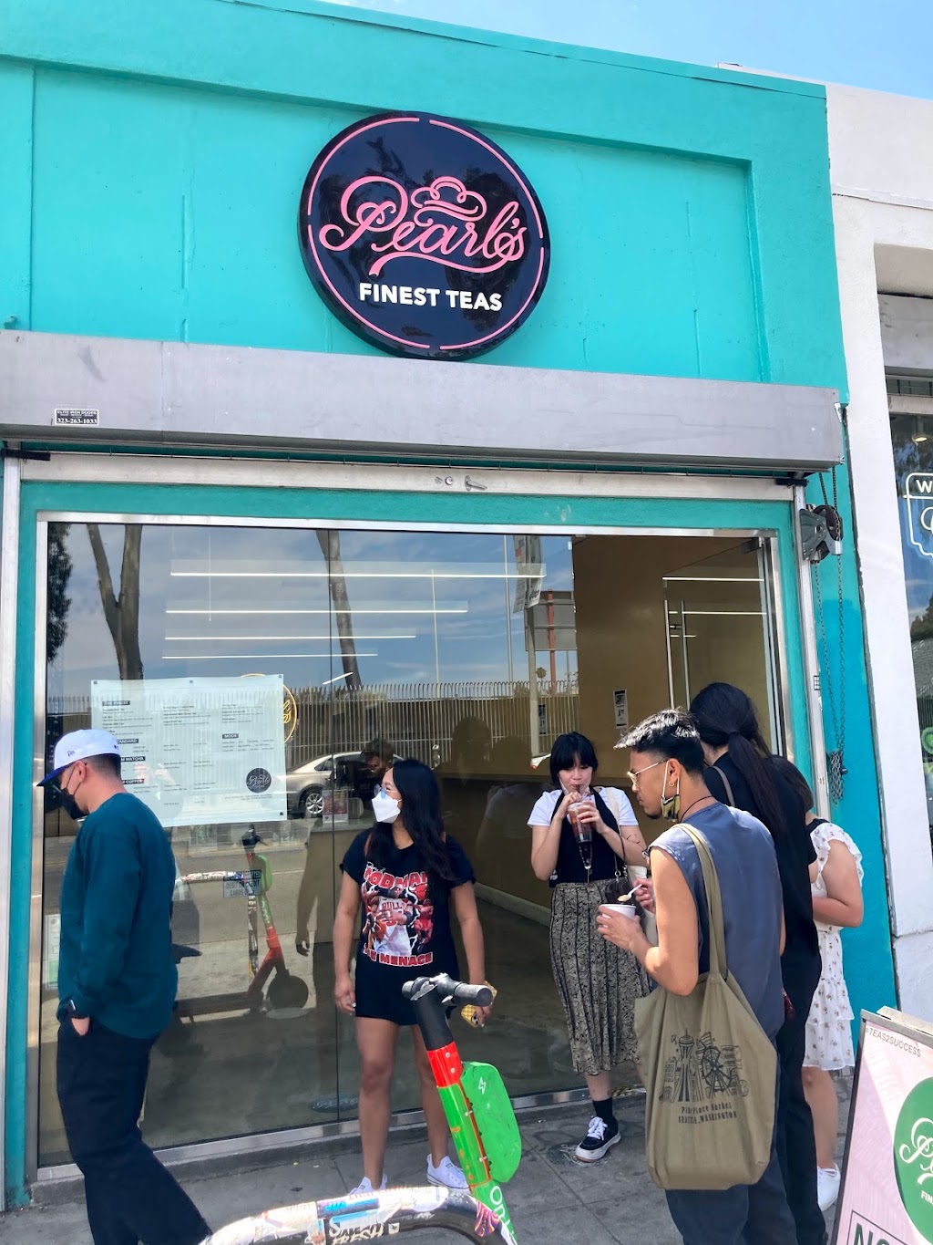 Pearls Finest Teas | 523 N Fairfax Ave, Los Angeles, CA 90048, USA | Phone: (323) 424-3194