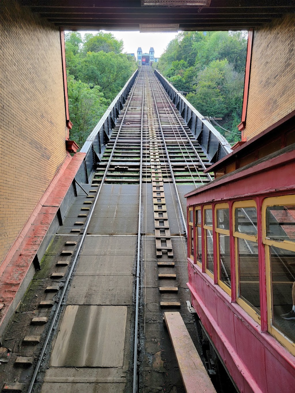 Duquesne Incline | 1197 W Carson St, Pittsburgh, PA 15219, USA | Phone: (412) 381-1665