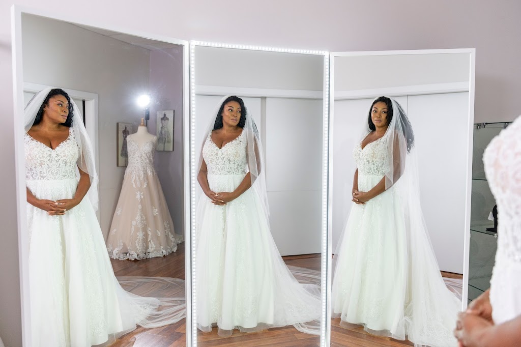 The Curvy Bride | 357 US-9, Manalapan Township, NJ 07726, USA | Phone: (732) 536-6100