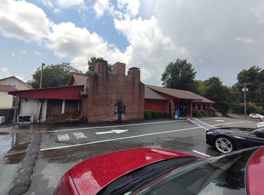 Hurseys Bar-B-Q | 1834 S Church St, Burlington, NC 27215, USA | Phone: (336) 226-1694