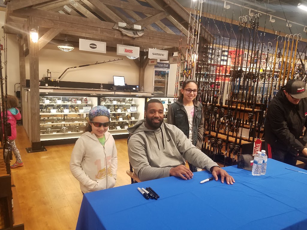 West Marine | 893 St Georges Ave, Woodbridge Township, NJ 07095, USA | Phone: (732) 621-8353