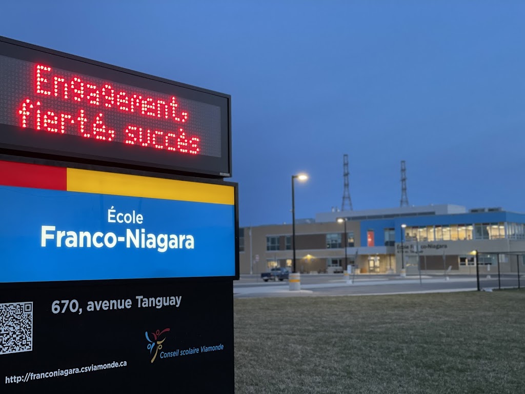 Franco-Niagara School | 670 Tanguay Ave, Welland, ON L3B 4G2, Canada | Phone: (905) 732-1361