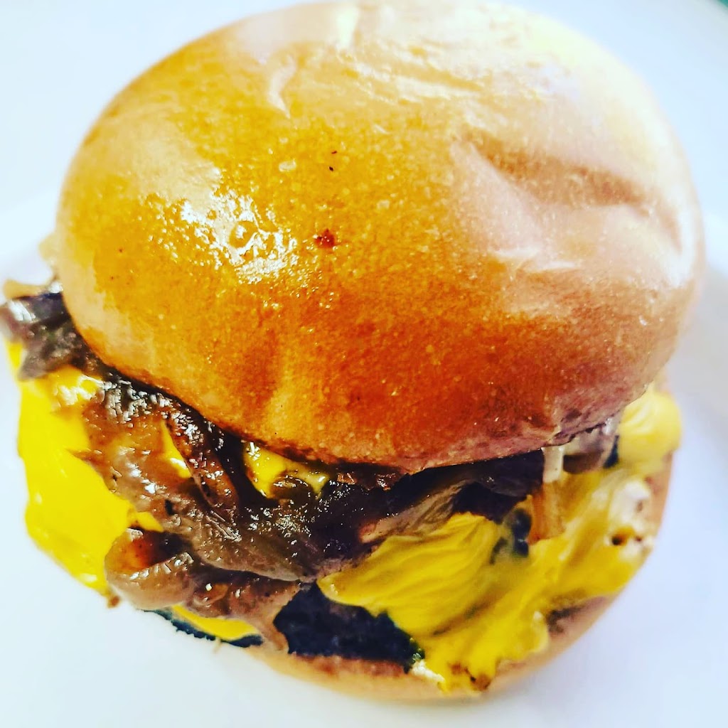 Gracies Bulldog Grille Food Truck | 600 NY-303, Blauvelt, NY 10913, USA | Phone: (845) 538-2140 Gracies Bulldog Grille Food Truck | 600 NY-303, Blauvelt, NY 10913, USA | Phone: (845) 538-2140