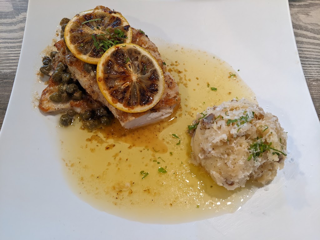 Mamma Mia Restaurant and Bar | 10971 Magnolia Ave, Riverside, CA 92505, USA | Phone: (951) 729-5555
