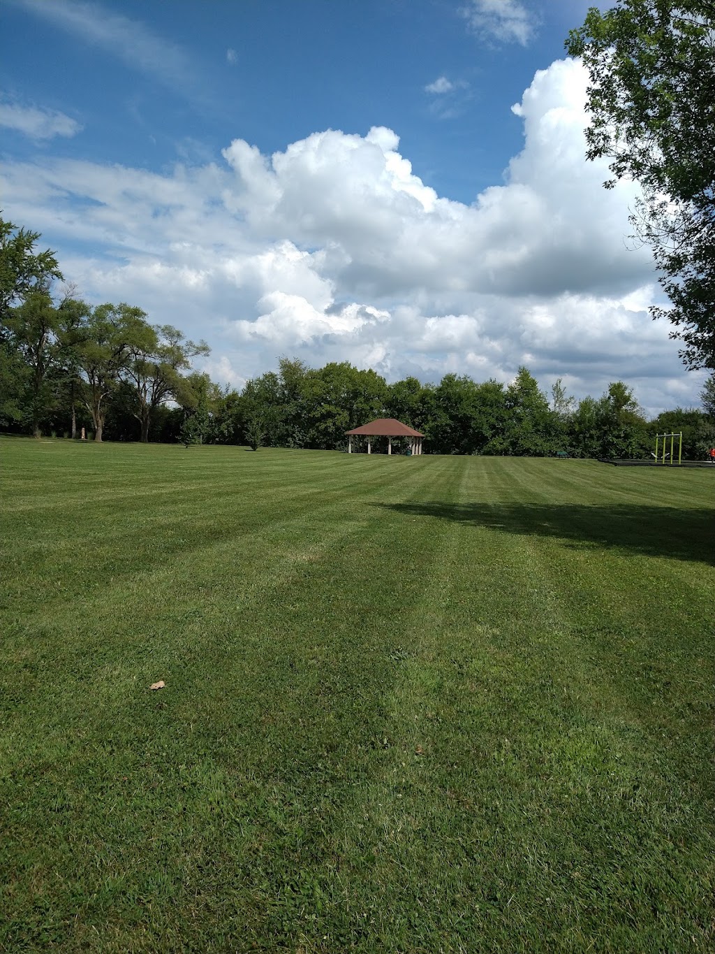 Belle Plain Park | 7715 Belle Plain Dr, Huber Heights, OH 45424, USA | Phone: (937) 236-9266