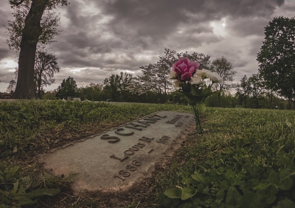 Rose Lawn Memorial Gardens Cemetery | 1101 Missouri Ave, Crystal City, MO 63019, USA | Phone: (636) 937-8626