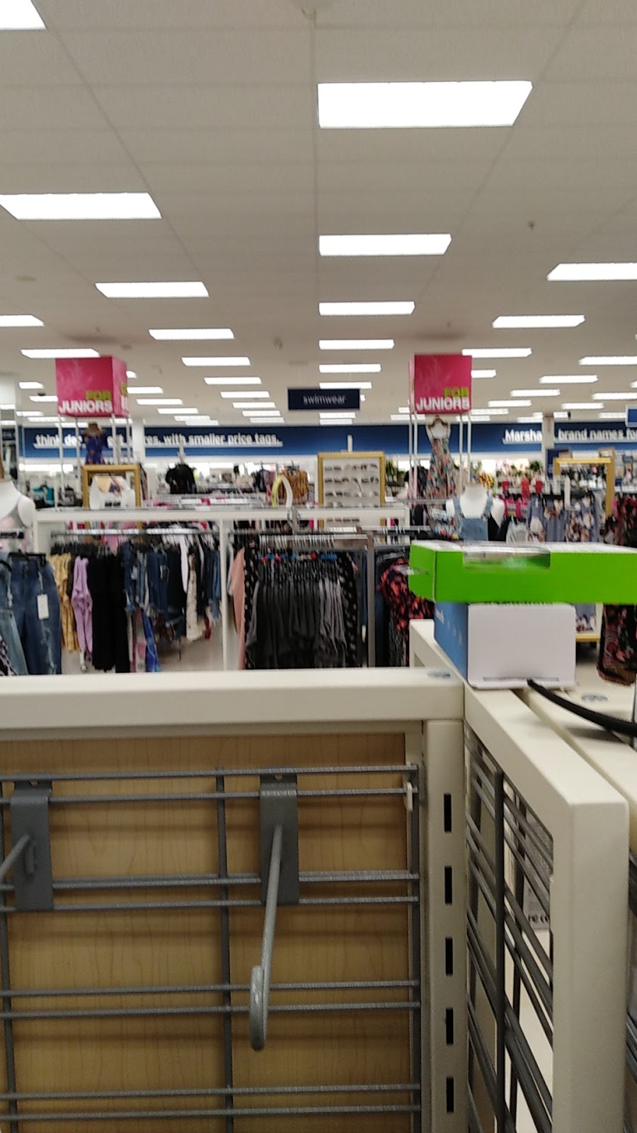 Marshalls | 6806 Charlotte Pike, Nashville, TN 37209, USA | Phone: (615) 353-9586