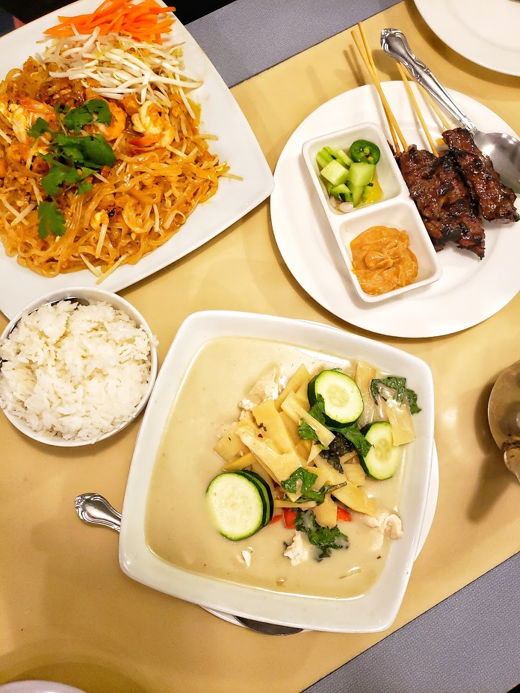 Thai Barbeque | 2801 E 7th St, Long Beach, CA 90804, USA | Phone: (562) 433-3368