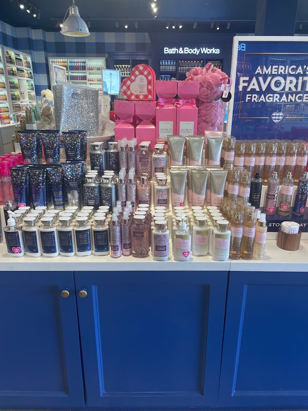 Bath & Body Works | 374 East Farm Market 1382, Cedar Hill, TX 75104, USA | Phone: (972) 291-5723