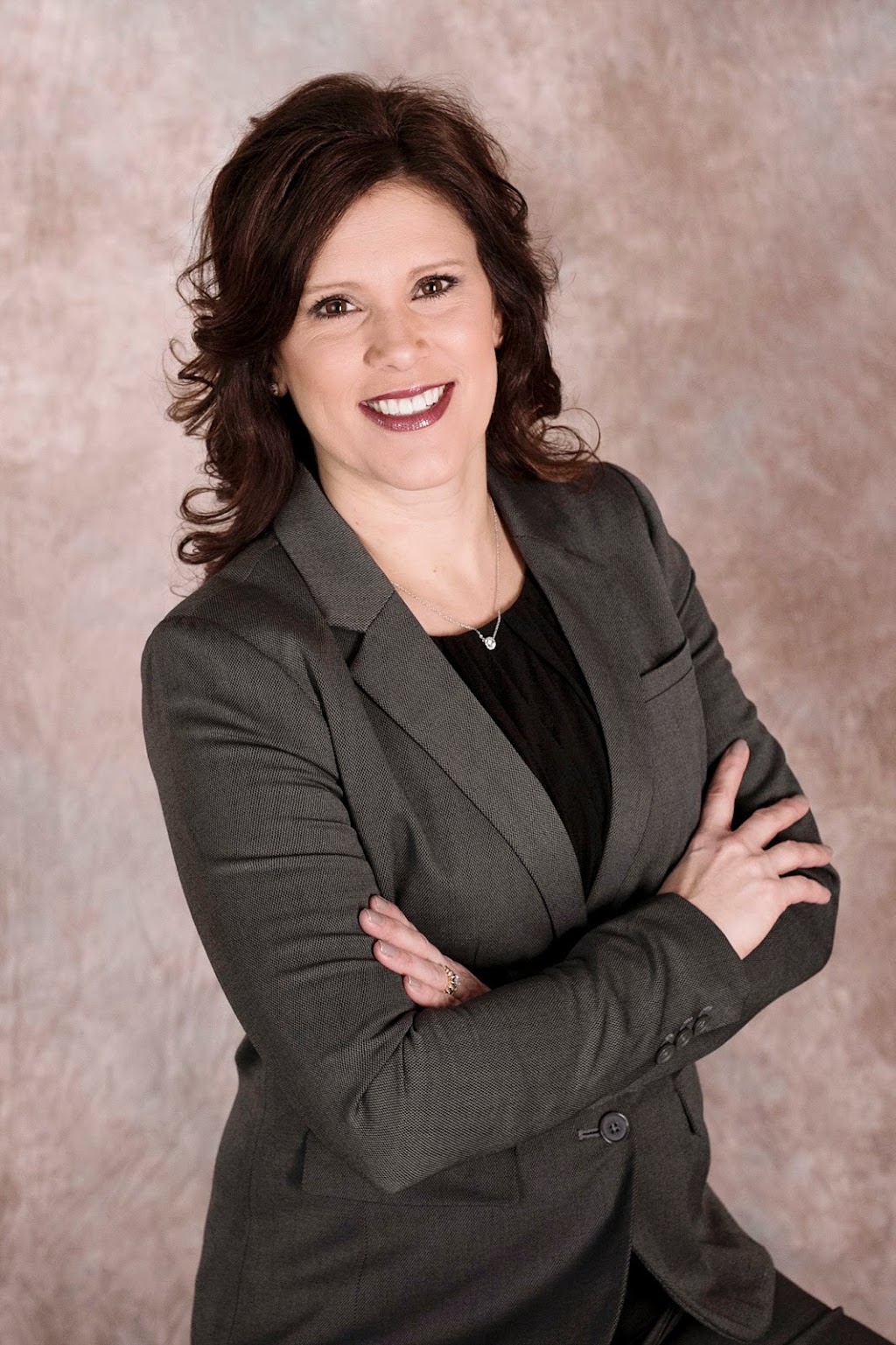 Julie Rhoads, Insurance Agent, Whitworth-Horn-Goetten | 303 Sixth St, Carrollton, IL 62016, USA | Phone: (217) 942-9444