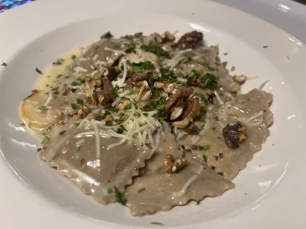 Silvios Trattoria e Pizzeria | 225 Canton Ctr Rd, Canton Township, MI 48188, USA | Phone: (734) 214-6666